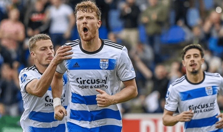 不断来回传 不断来回传