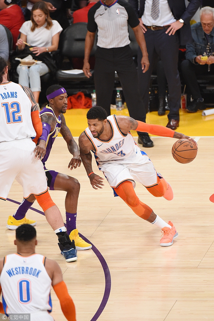 励人心的范 励人心的范